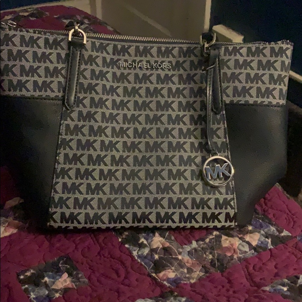 Michael Kors Zip Top Tote Navy And Silver Hardware